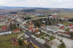 Filmske scene u Sokocu: Narodna poslanica Nikolina Šljivić u centru dramatičnih događaja koji su okončani OPTUŽNICOM