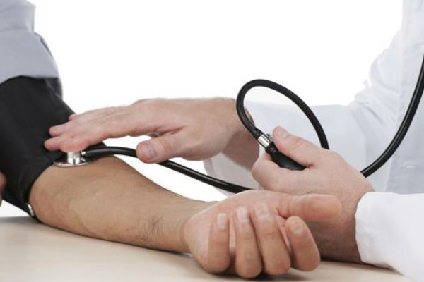 Različit krvni tlak na lijevoj i desnoj ruci - multitrator.com