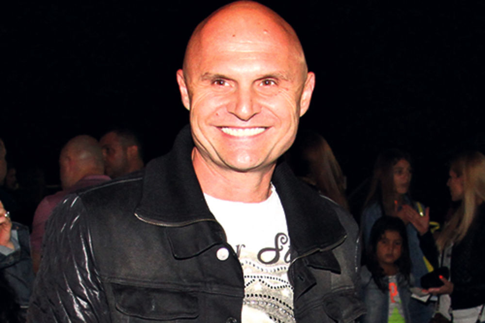 Mili Podijelio Sliku Staru Godina Svi U Nevjerici Mrsav Duga Kosa I Zulufi Ne Lici Na Sebe Haber Ba