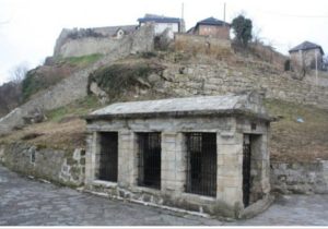 Jeste li posjetili katakombe u Jajcu? Ovaj nacionalni spomenik čuva heraldičke slike