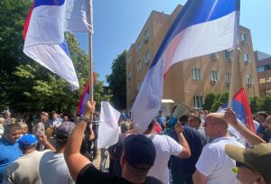 "Mile, lopove" odjekuje Banja Lukom!