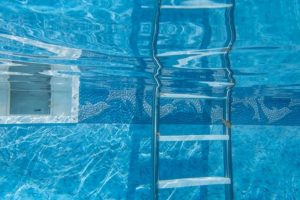 Tragedija kod Prijedora: Utopila se beba u bazenu!