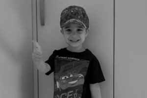 Preminuo mališan iz Maglaja nakon što je pobijedio tumor 5 puta: Srce malog Omara nije moglo da izdrži, tuga do neba!