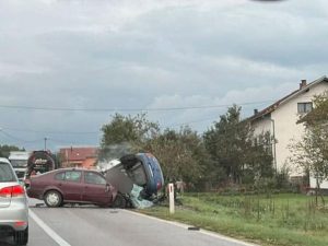 Tri osobe stradale u teškoj nesreći kod Bugojna