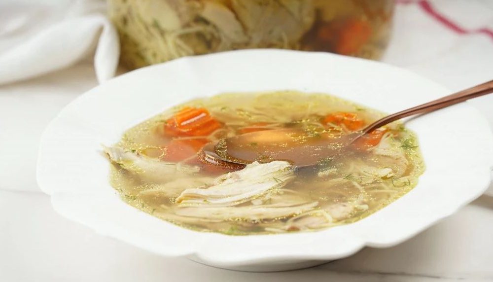 Pileća supa: Grije i dušu i tijelo, a odlična je i za prehladu