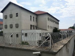 Pobjegao zatvorenik iz KPZ-a Mostar, traje opsežna potraga!