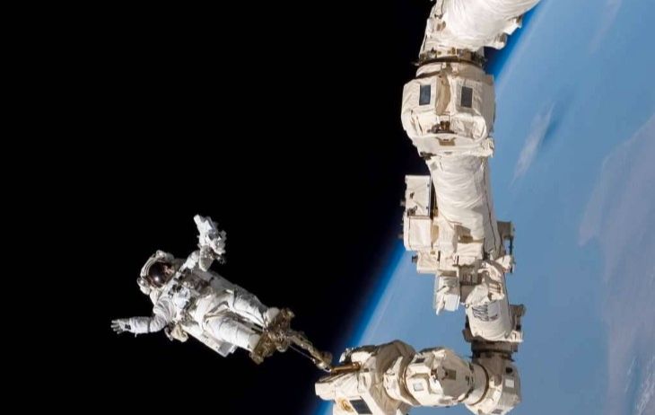 NASA evakuirala četvero astronauta s Međunarodne svemirske stanice zbog zdravstvenog problema NASA evakuirala četvero astronauta s Međunarodne svemirske stanice zbog zdravstvenog problema