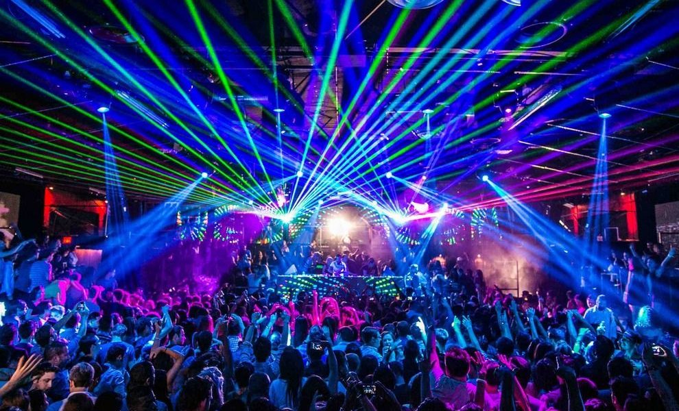 Noćni život se mijenja: Mladi sve češće biraju mirnije večeri