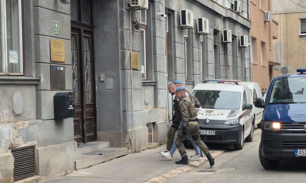 Šokantni detalji iz iskaza osumnjičenog: Nikola je nosio masku Betmena dok je tukao Metanovića, napuderisao ga je da bi ga ponizio