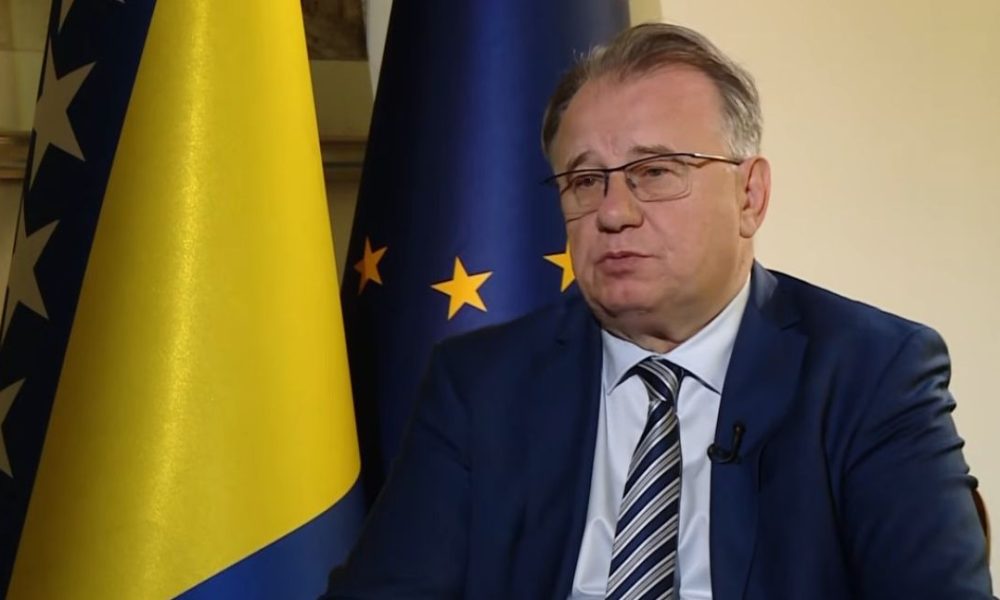 Nikšić: Mogla bi se saznati dublja pozadina spora s EP HB, nećemo ostaviti radnike Željezare bez podrške