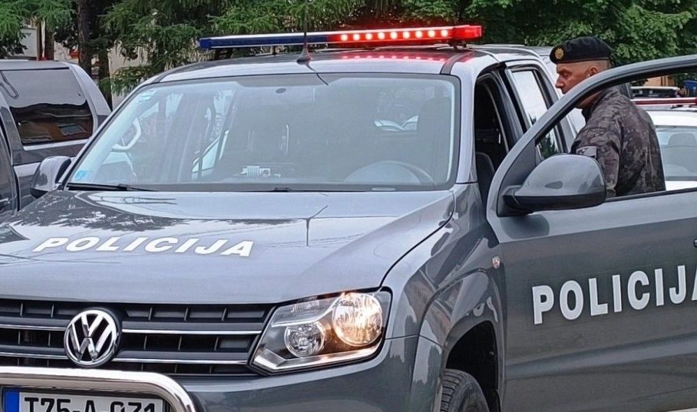 Detalji užasa u Banovićima: Nakon komšijske svađe ubio muška