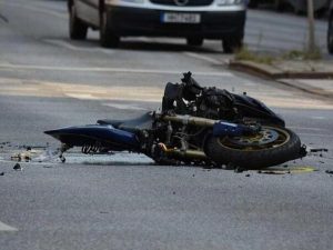 U saobraćajnoj nesreći u Tesliću poginuo motociklista