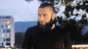 Ovo je muškarac koji je na Ilidži tukao ženu i njenu kćerku